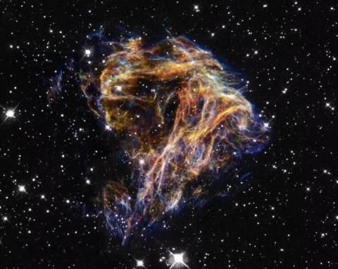 宇宙中有无数的星系,每一个星系当中都有上千亿颗和太阳一样的恒星.