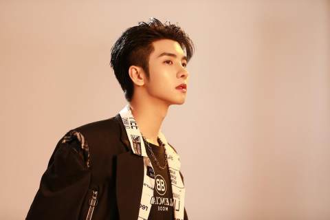 出品,爱奇艺爱撒糖工作室,遇见春天影视制作,李海蜀,黄彦威联合执导